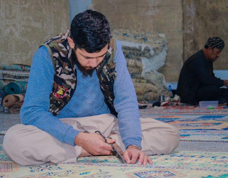 Woolen Yarn Spinning & Handmade Carpet Weaving